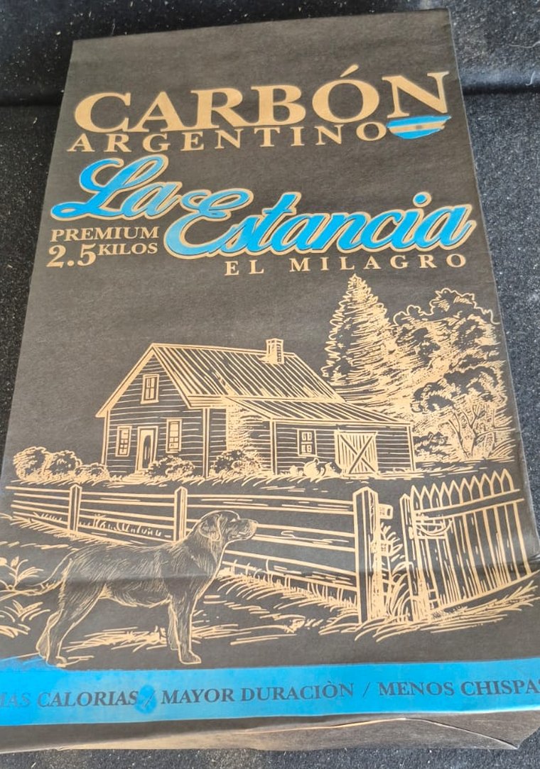 Saco de Carbón Argentino La Estancia, premium 2,5 kilos